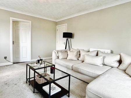 2 bedroom Flat for sale in Allingham Court, Newcastle upon Tyne, NE7