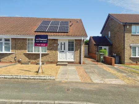 2 bedroom Bungalow for sale in Chelford Close, Wallsend, Newcastle upon Tyne, NE28