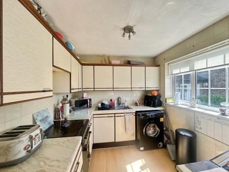 2 bedroom Bungalow for sale in Chelford Close, Wallsend, Newcastle upon Tyne, NE28