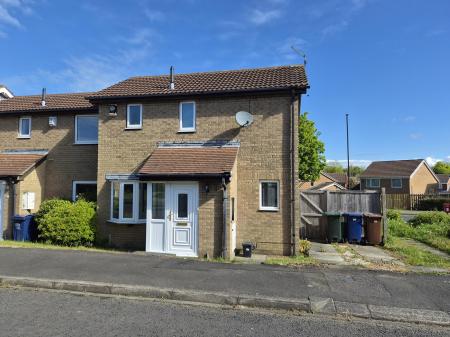 Dereham court, Blakelaw, Newcastle upon Tyne, NE5