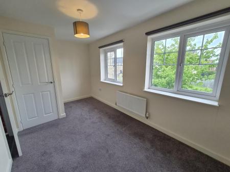 2 bedroom Terraced House to let in Charlotte Place, Longbenton, NE12