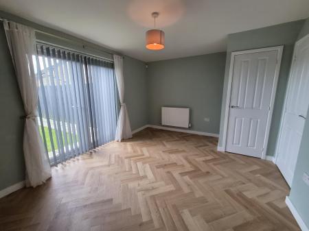 2 bedroom Terraced House to let in Charlotte Place, Longbenton, NE12