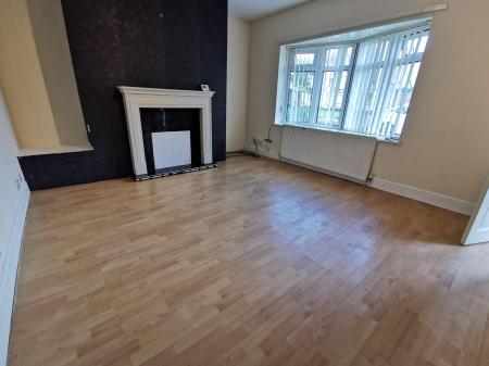 3 bedroom Semi-detached house to let in Castle Square, Backworth, NE27