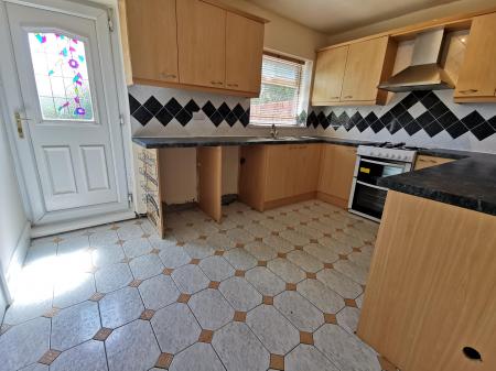 3 bedroom Semi-detached house to let in Castle Square, Backworth, NE27