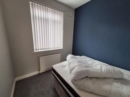 2 bedroom Flat to let in Chatsworth Gardens, Newcastle upon Tyne, NE6