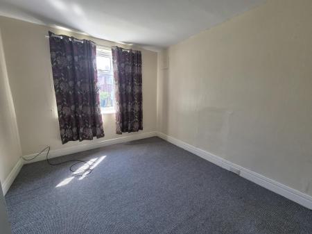 2 bedroom Flat to let in Ferndene Grove, High Heaton, Newcastle upon Tyne, NE7