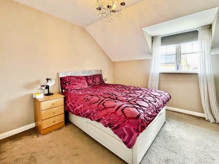 2 bedroom Semi-detached house for sale in Greenhills, Killingworth, Newcastle upon Tyne, NE12