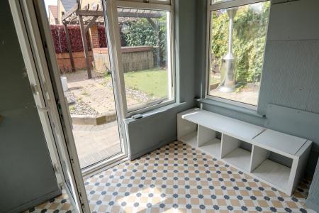 3 bedroom Semi-detached house to let in Lizard Lane, South Shields, NE34