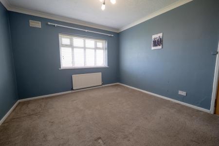 3 bedroom Semi-detached house to let in Lizard Lane, South Shields, NE34