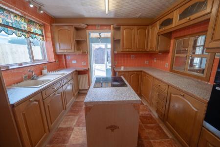 3 bedroom Semi-detached house to let in Lizard Lane, South Shields, NE34