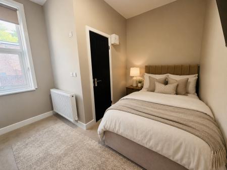 1 bedroom House of Multiple Occupation to let in Sunderland Road, Gateshead, NE8