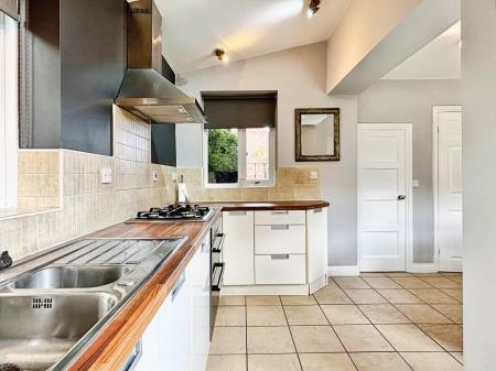 3 bedroom End of terrace house for sale in Dunlop Close, Benton, Newcastle upon Tyne, NE7