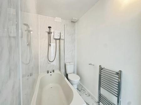 3 bedroom End of terrace house for sale in Links Green Walk, Gosforth, Newcastle upon Tyne, NE3