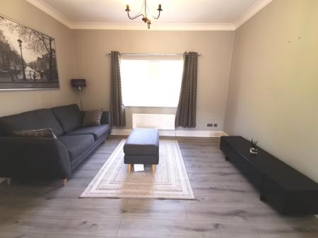 2 bedroom Flat to let in Castledene Court, South Gosforth, Newcastle upon Tyne, NE3