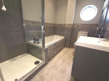 2 bedroom Flat to let in Castledene Court, South Gosforth, Newcastle upon Tyne, NE3