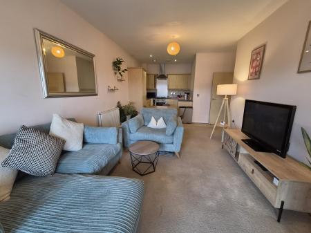 2 bedroom Flat to let in Charlton Court, Benton, Newcastle upon Tyne, NE7