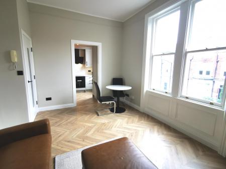 2 bedroom Flat to let in Lambton Road, Jesmond, Newcastle upon Tyne, NE2