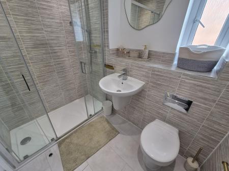 4 bedroom Detached house to let in Whitehouse Drive, Killingworth, NE12