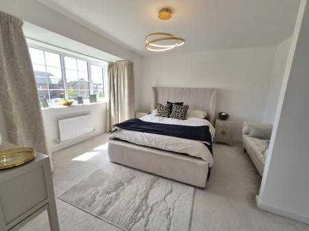 4 bedroom Detached house to let in Whitehouse Drive, Killingworth, NE12