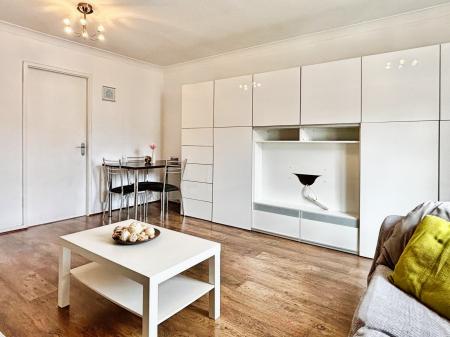 1 bedroom Flat for sale in Rowes Mews, St Peters Basin, Newcastle upon Tyne, NE6