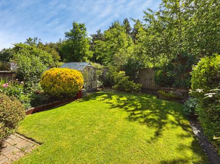3 bedroom Semi-detached house for sale in Meadway, Forest Hall, Newcastle upon Tyne, NE12