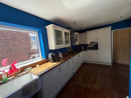 3 bedroom Flat to let in Maureen Terrace, Seaham, SR7