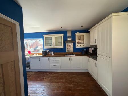 3 bedroom Flat to let in Maureen Terrace, Seaham, SR7
