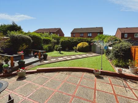 4 bedroom Detached house for sale in Vicars Lane, Newcastle upon Tyne, NE7