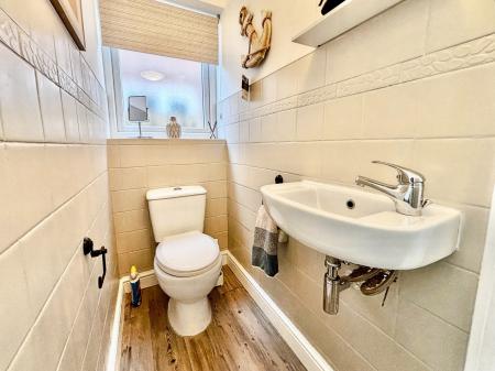 4 bedroom Detached house for sale in Vicars Lane, Newcastle upon Tyne, NE7