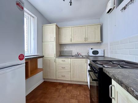2 bedroom Flat to let in Lonsdale Court, Jesmond, Newcastle upon Tyne, NE2