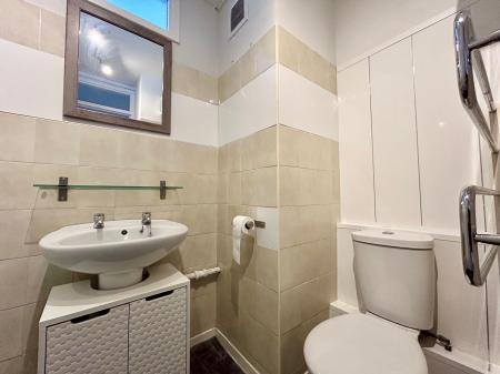2 bedroom Flat to let in Lonsdale Court, Jesmond, Newcastle upon Tyne, NE2