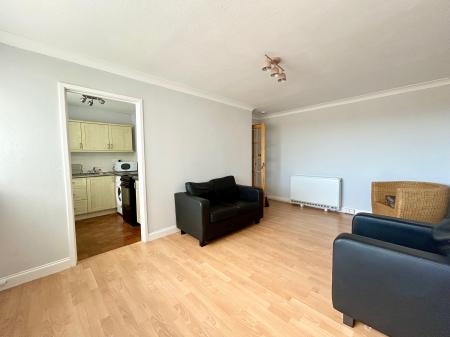 2 bedroom Flat to let in Lonsdale Court, Jesmond, Newcastle upon Tyne, NE2