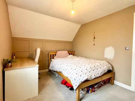 3 bedroom Town house for sale in Queensbury Gate, Longbenton, Newcastle upon Tyne, NE12