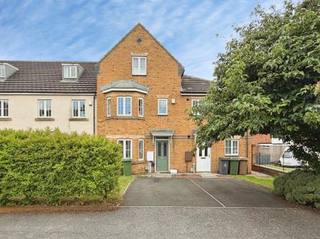 3 bedroom Town house for sale in Queensbury Gate, Longbenton, Newcastle upon Tyne, NE12