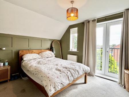 3 bedroom Town house for sale in Queensbury Gate, Longbenton, Newcastle upon Tyne, NE12