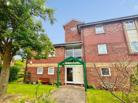2 bedroom Flat for sale in Sovereign House Oxford Street, Tynemouth, NE30