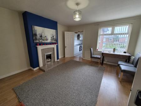 2 bedroom Flat to let in Benton Road, Benton, Newcastle upon Tyne, NE7