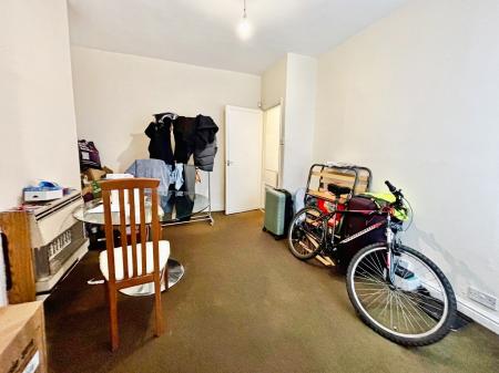 2 bedroom Flat for sale in Albert Avenue, Wallsend, Newcastle upon Tyne, NE28