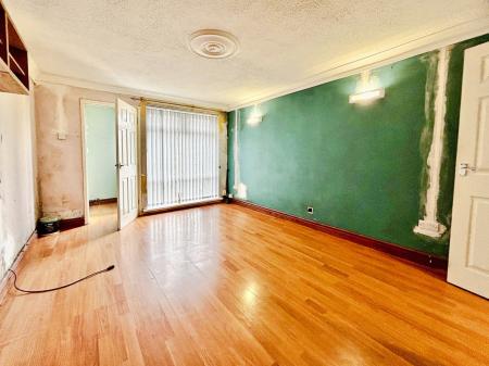 2 bedroom Flat to let in Trentham Avenue, Benton, Newcastle upon Tyne, NE7