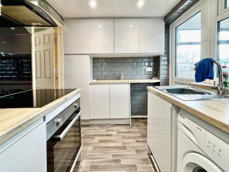 2 bedroom Flat to let in Trentham Avenue, Benton, Newcastle upon Tyne, NE7