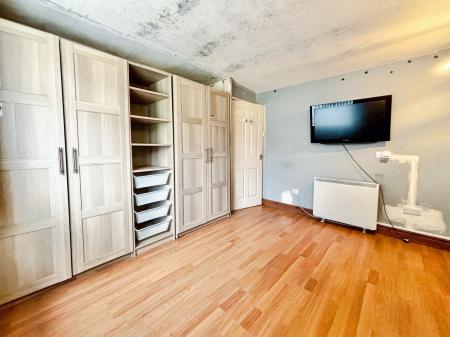 2 bedroom Flat to let in Trentham Avenue, Benton, Newcastle upon Tyne, NE7