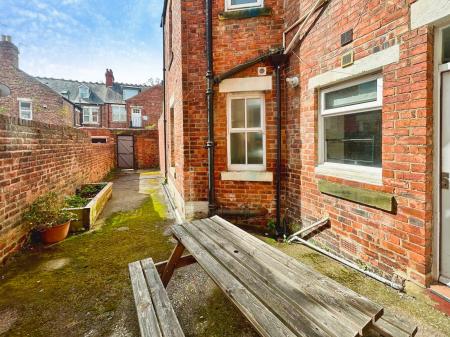 2 bedroom Flat for sale in Shortridge Terrace, Jesmond, Newcastle upon Tyne, NE2