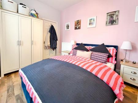 3 bedroom Flat for sale in Addycombe Terrace, Heaton, Newcastle upon Tyne, NE6
