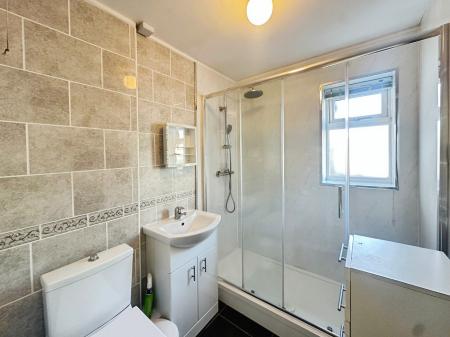 2 bedroom Semi-detached bungalow for sale in Fairfield, Longbenton, Newcastle upon Tyne, NE12
