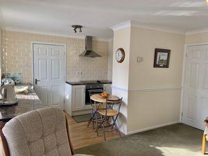2 bedroom Semi-detached bungalow for sale in Fairfield, Longbenton, Newcastle upon Tyne, NE12