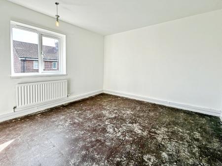 2 bedroom Flat for sale in Hoylake Avenue, Benton, Newcastle upon Tyne, NE7