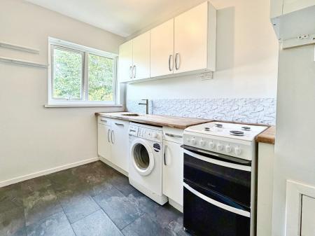 2 bedroom Flat for sale in Hoylake Avenue, Benton, Newcastle upon Tyne, NE7
