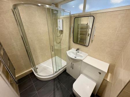 2 bedroom Flat to let in Wallington Court, Killingworth, NE12