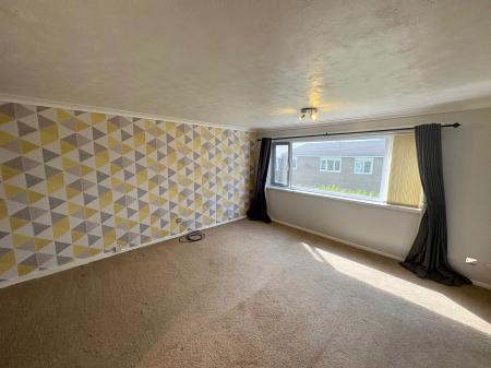 2 bedroom Flat to let in Wallington Court, Killingworth, NE12