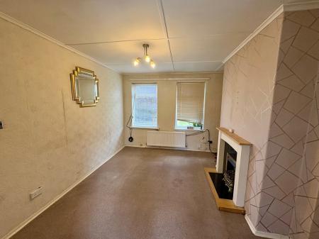 3 bedroom Semi-detached house to let in Lavers Road, Birtley, DH3